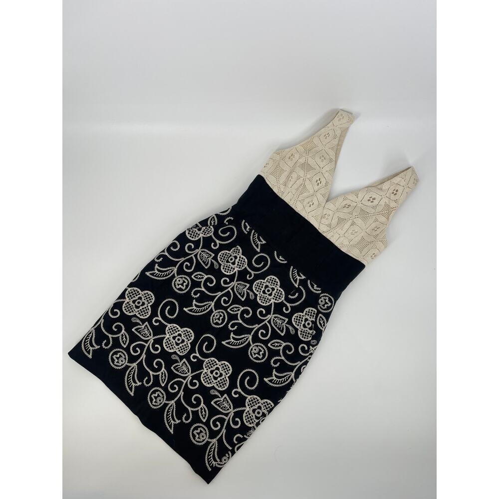 Kay Unger Black Lace Dress (B14#7)